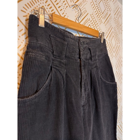 Vintage High Waisted Corduroy Pants Size 8 Pleated Tapered Preppy Winter Casual - Picture 3 of 11